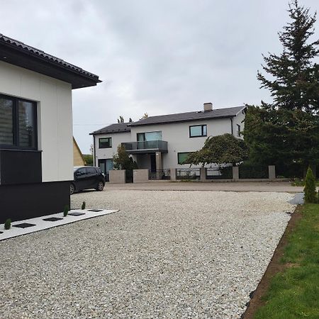 Luxury Apartment Private House And Parking Netflix Tartu Exterior foto