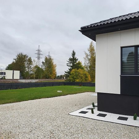 Luxury Apartment Private House And Parking Netflix Tartu Exterior foto