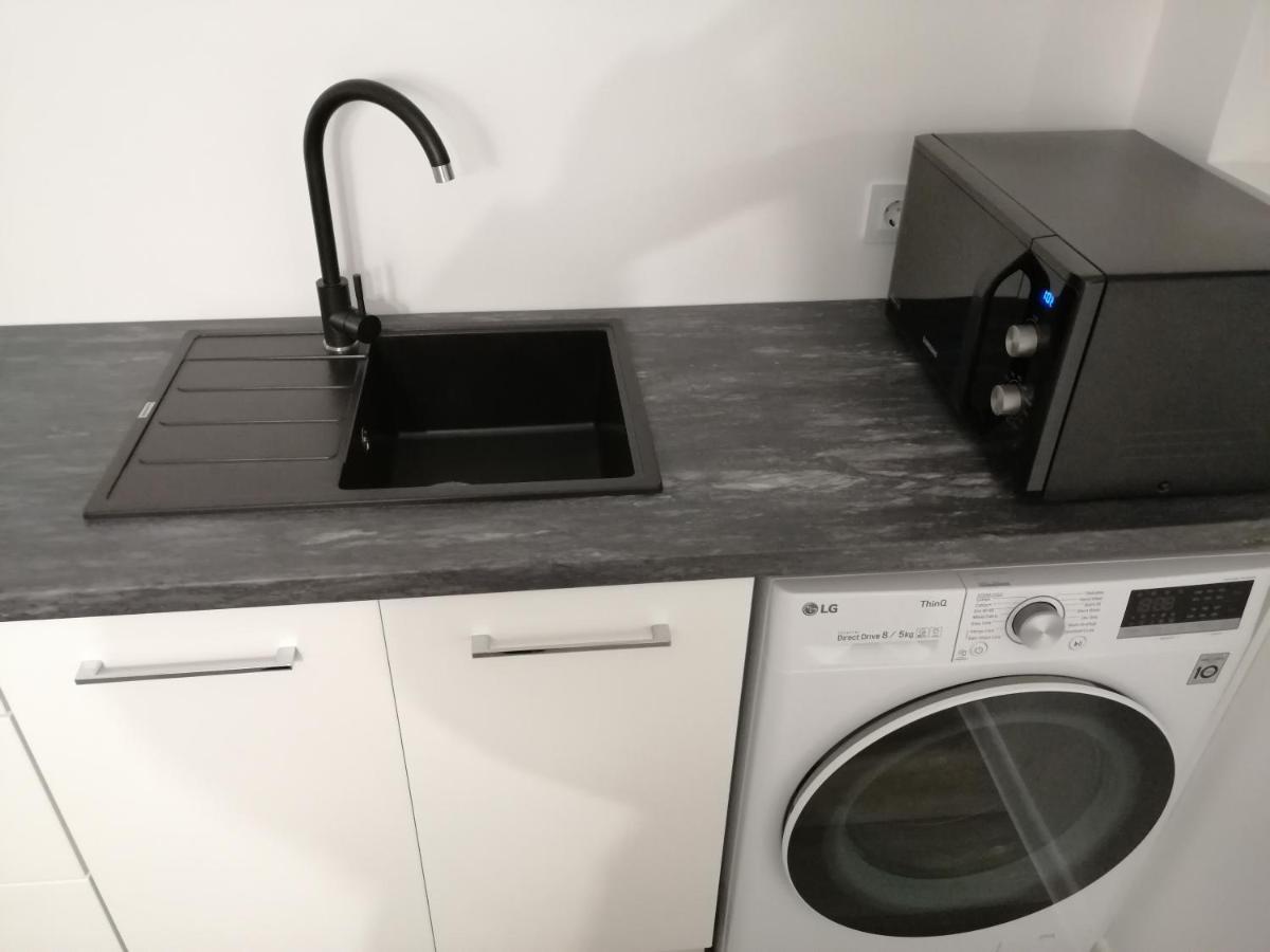 Luxury Apartment Private House And Parking Netflix Tartu Exterior foto