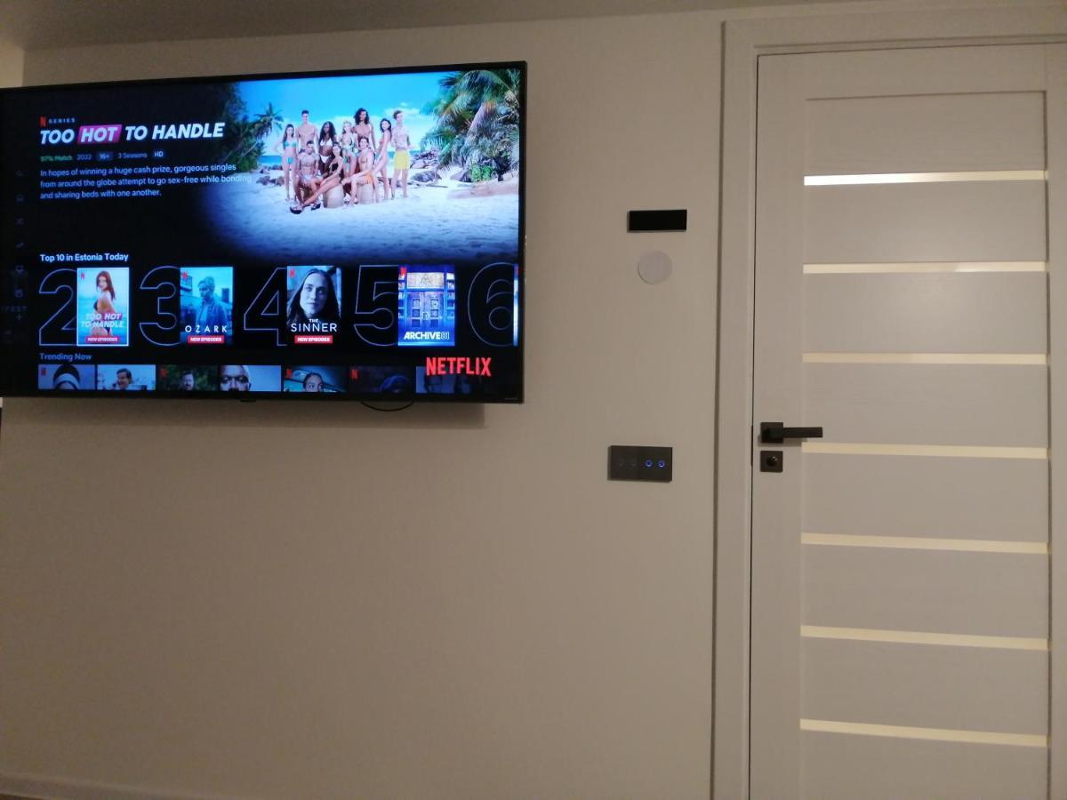 Luxury Apartment Private House And Parking Netflix Tartu Exterior foto