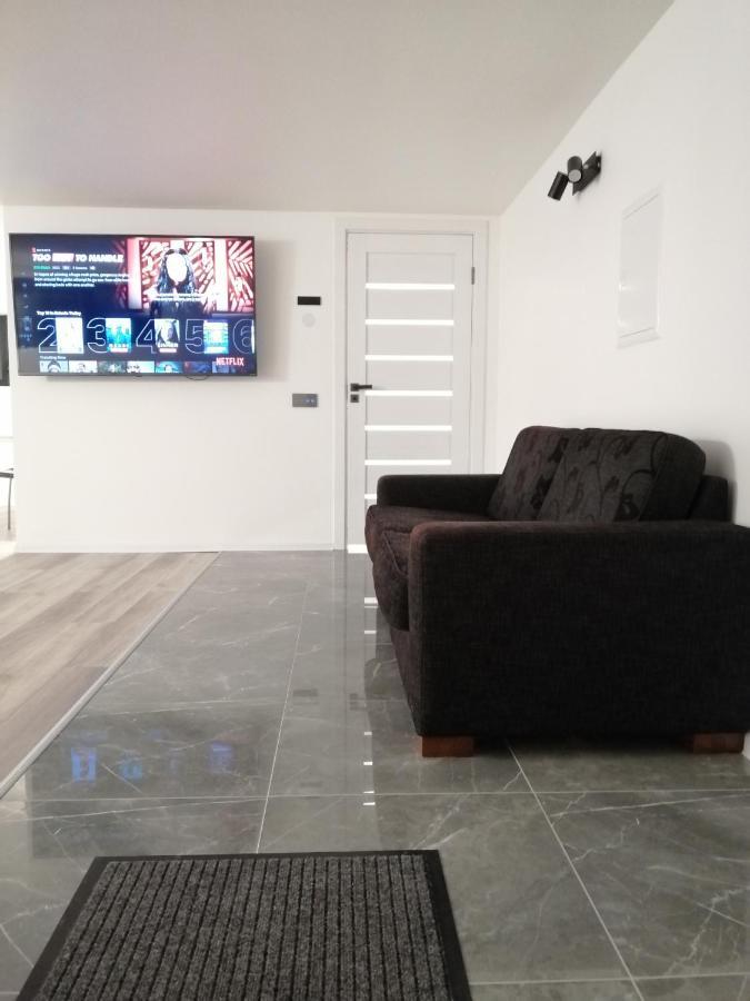 Luxury Apartment Private House And Parking Netflix Tartu Exterior foto