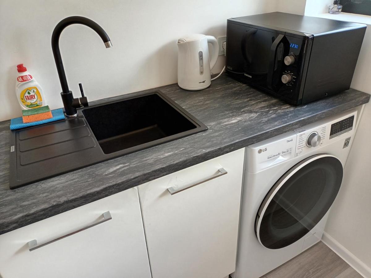 Luxury Apartment Private House And Parking Netflix Tartu Exterior foto